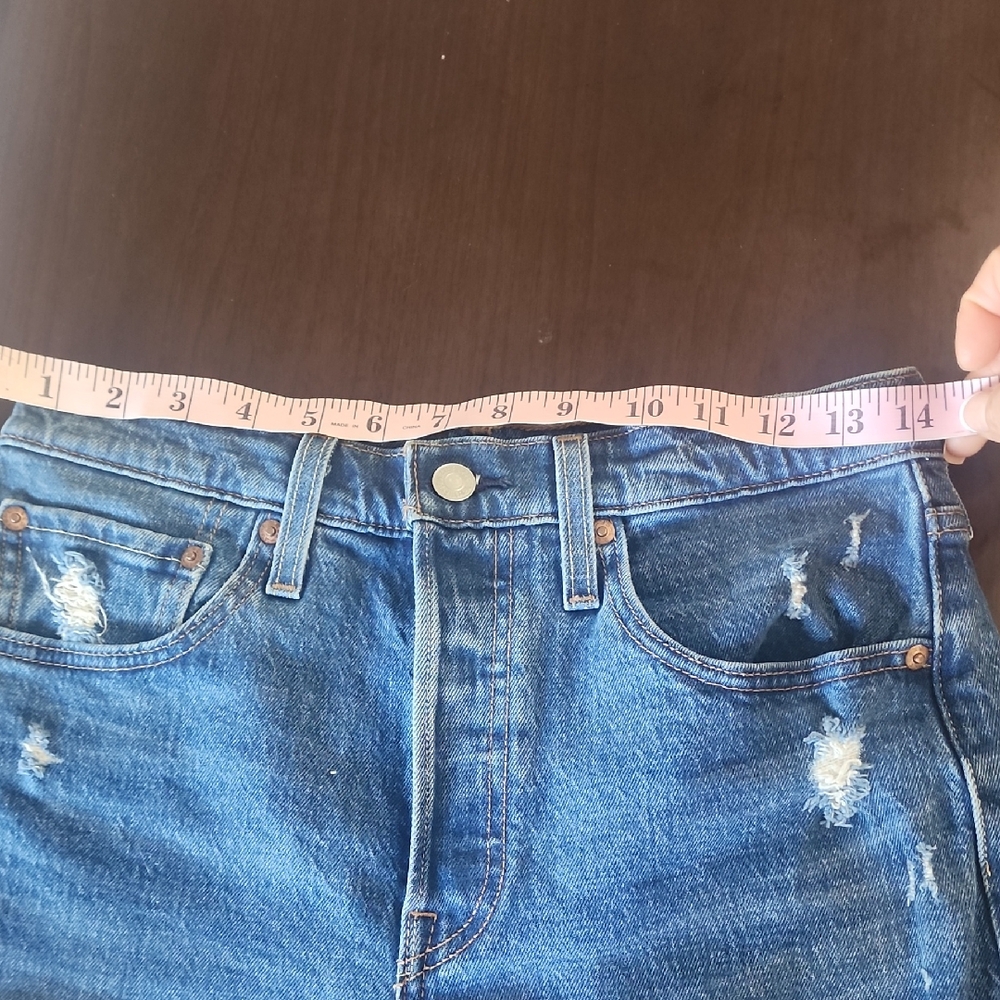 Distressed Blue Denim Jeans Levi's 501 Size 27